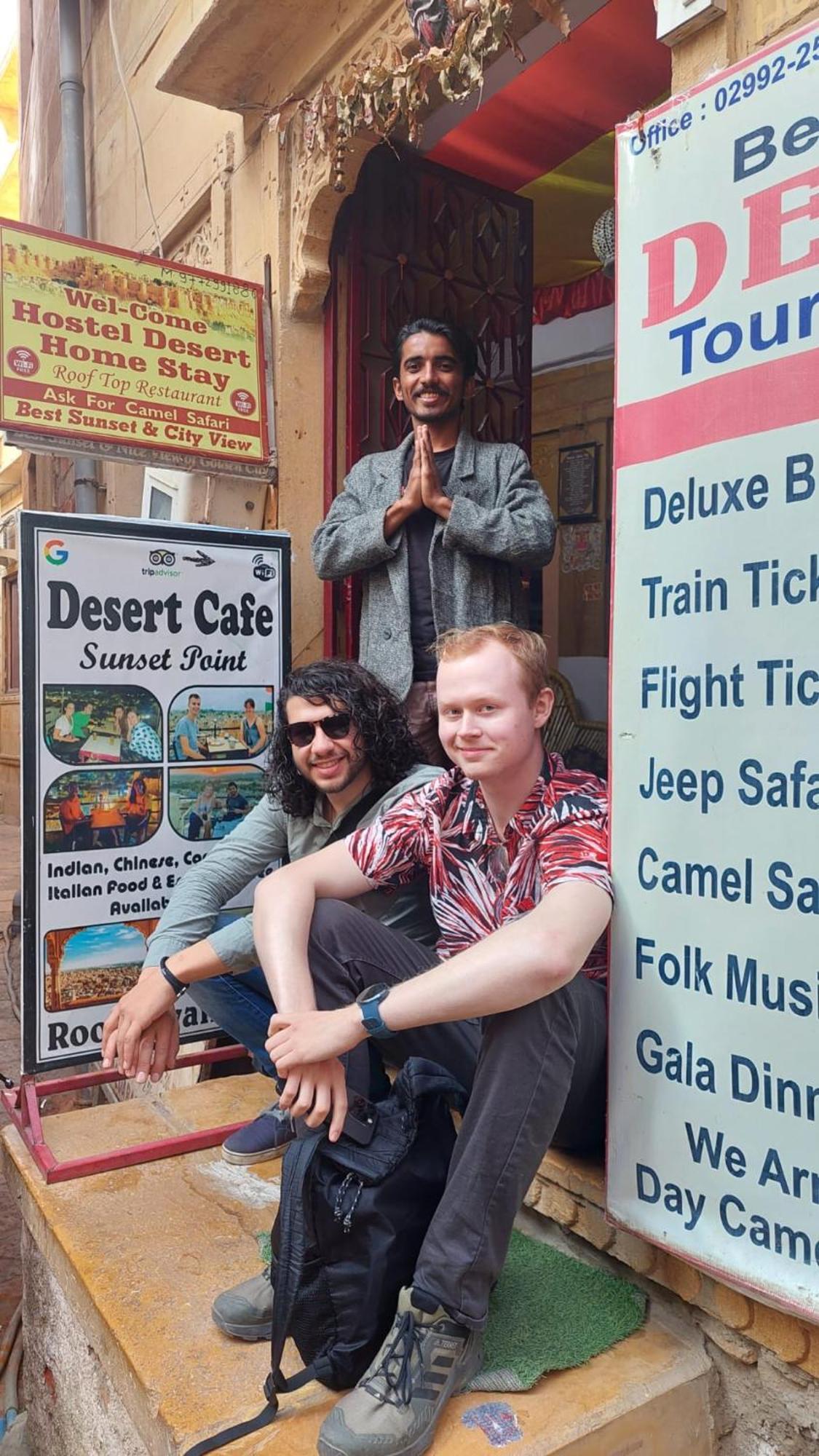 Hostel Desert Home Stay Jaisalmer Esterno foto